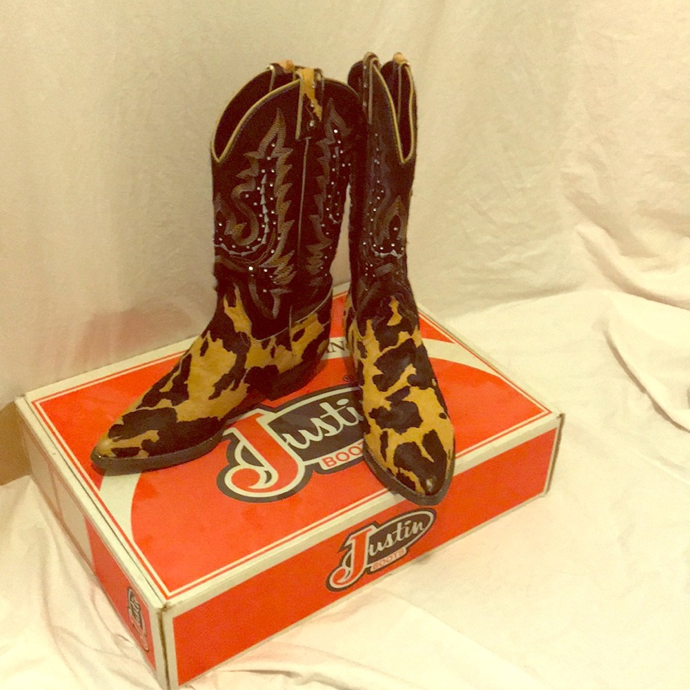 Justin rein-stone fur & leather cow print boots
